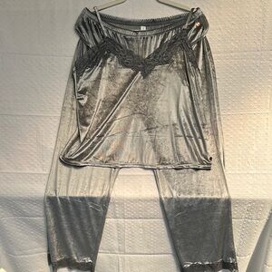 Danskin Gray Pajama Set Intimates Sleepwear